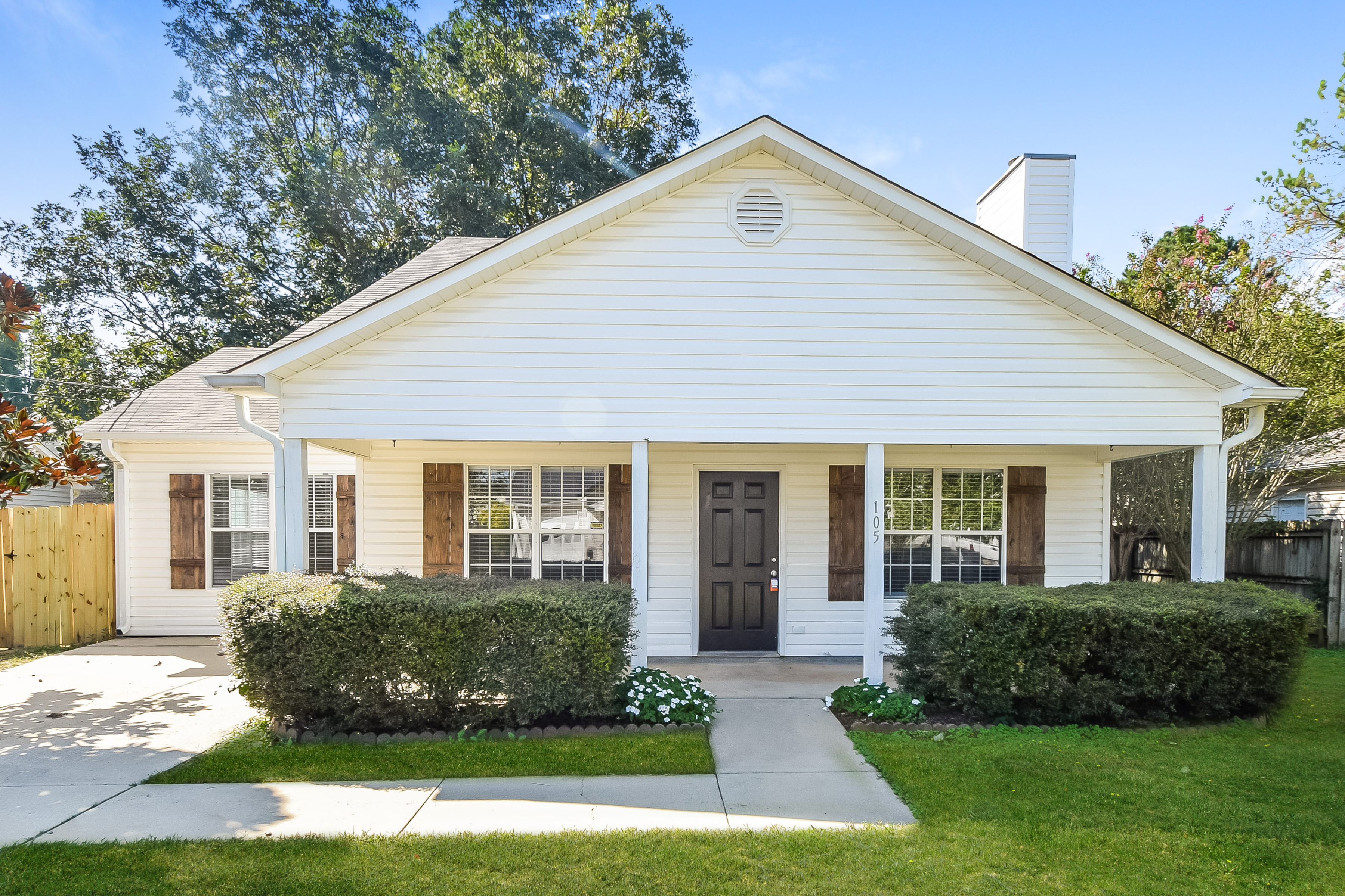 105 KING VALLEY ST PELHAM, AL 35124